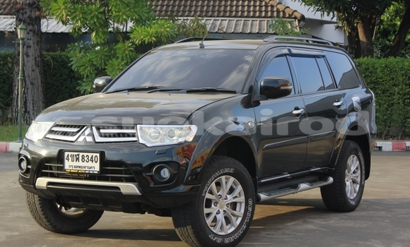 ซื้อ รถมือสอง Mitsubishi Pajero Sport สีดำ รถยนต์ ใน %{เมือง} ใน กรุงเทพมหานคร ซื้อ รถมือสอง Mitsubishi Pajero Sport สีดำ รถยนต์ ใน %{เมือง} ใน กรุงเทพมหานคร