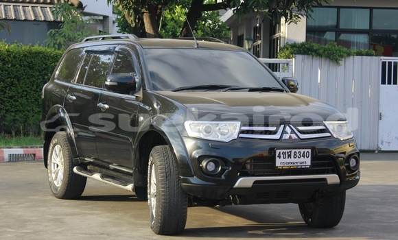 ซื้อ รถมือสอง Mitsubishi Pajero Sport สีดำ รถยนต์ ใน %{เมือง} ใน กรุงเทพมหานคร ซื้อ รถมือสอง Mitsubishi Pajero Sport สีดำ รถยนต์ ใน %{เมือง} ใน กรุงเทพมหานคร