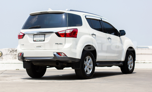 ซื้อ รถมือสอง Isuzu MU-X ขาว รถยนต์ ใน %{เมือง} ใน กรุงเทพมหานคร ซื้อ รถมือสอง Isuzu MU-X ขาว รถยนต์ ใน %{เมือง} ใน กรุงเทพมหานคร