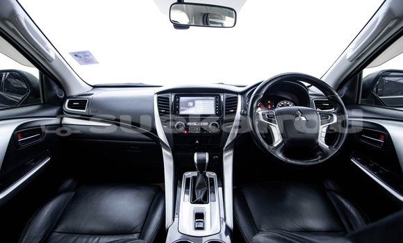 ซื้อ รถมือสอง Mitsubishi Pajero Sport สีดำ รถยนต์ ใน %{เมือง} ใน กรุงเทพมหานคร ซื้อ รถมือสอง Mitsubishi Pajero Sport สีดำ รถยนต์ ใน %{เมือง} ใน กรุงเทพมหานคร