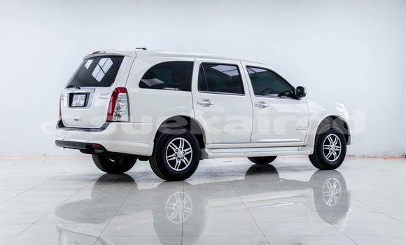 Buy Used Isuzu MU-7 White Car in Bangkok in Bangkok Buy Used Isuzu MU-7 White Car in Bangkok in Bangkok