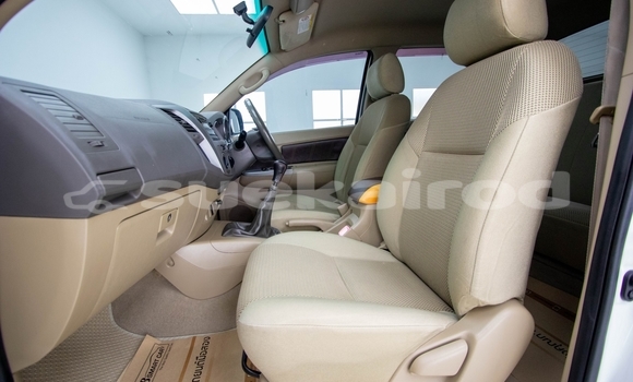 Buy Used Toyota Hiluxe VIGO White Car in Bangkok in Bangkok Buy Used Toyota Hiluxe VIGO White Car in Bangkok in Bangkok