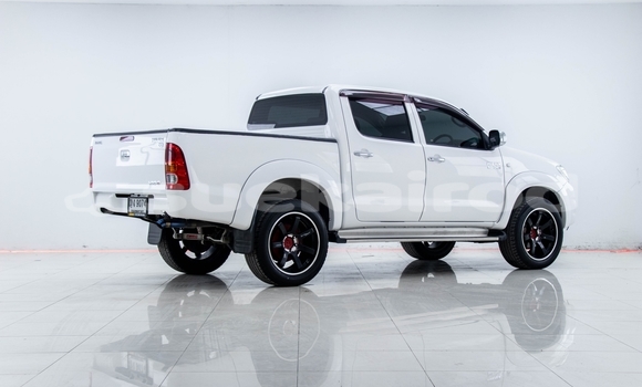 Buy Used Toyota Hiluxe VIGO White Car in Bangkok in Bangkok Buy Used Toyota Hiluxe VIGO White Car in Bangkok in Bangkok