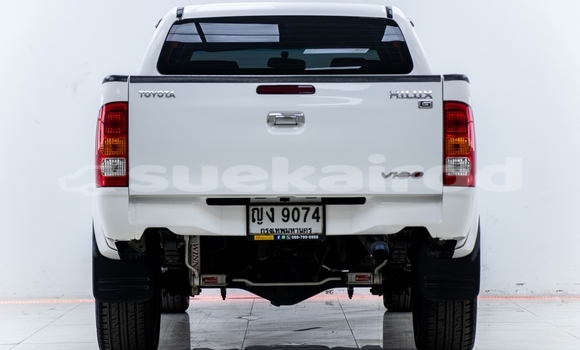 Buy Used Toyota Hiluxe VIGO White Car in Bangkok in Bangkok Buy Used Toyota Hiluxe VIGO White Car in Bangkok in Bangkok