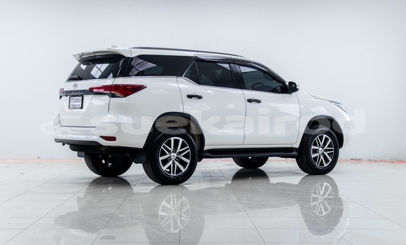 ซื้อ รถมือสอง Toyota Fortuner ขาว รถยนต์ ใน %{เมือง} ใน กรุงเทพมหานคร ซื้อ รถมือสอง Toyota Fortuner ขาว รถยนต์ ใน %{เมือง} ใน กรุงเทพมหานคร