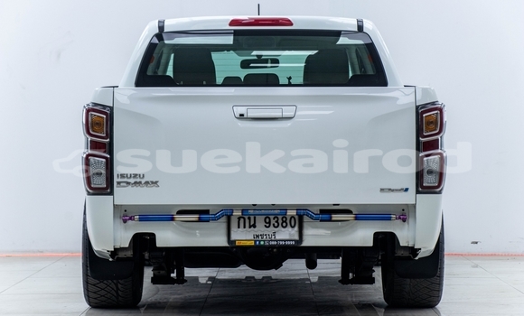 Buy Used Isuzu D-Max White Car in Bangkok in Bangkok Buy Used Isuzu D-Max White Car in Bangkok in Bangkok