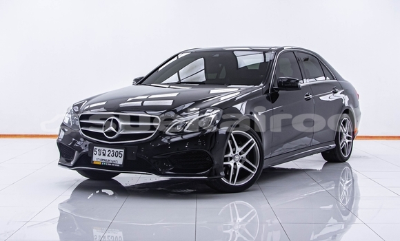 ซื้อ รถมือสอง Mercedes‒Benz E–Class สีดำ รถยนต์ ใน %{เมือง} ใน กรุงเทพมหานคร ซื้อ รถมือสอง Mercedes‒Benz E–Class สีดำ รถยนต์ ใน %{เมือง} ใน กรุงเทพมหานคร