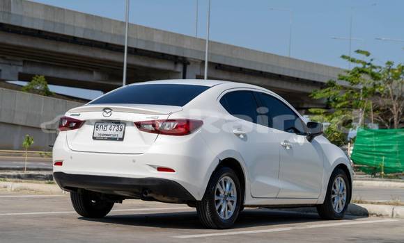 ซื้อ รถมือสอง Mazda 2 ขาว รถยนต์ ใน %{เมือง} ใน กรุงเทพมหานคร ซื้อ รถมือสอง Mazda 2 ขาว รถยนต์ ใน %{เมือง} ใน กรุงเทพมหานคร