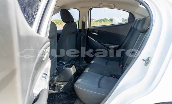 ซื้อ รถมือสอง Mazda 2 ขาว รถยนต์ ใน %{เมือง} ใน กรุงเทพมหานคร ซื้อ รถมือสอง Mazda 2 ขาว รถยนต์ ใน %{เมือง} ใน กรุงเทพมหานคร