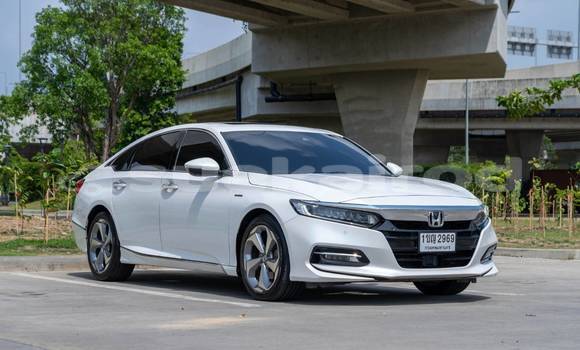 Buy Used Honda Accord White Car in Bangkok in Bangkok Buy Used Honda Accord White Car in Bangkok in Bangkok
