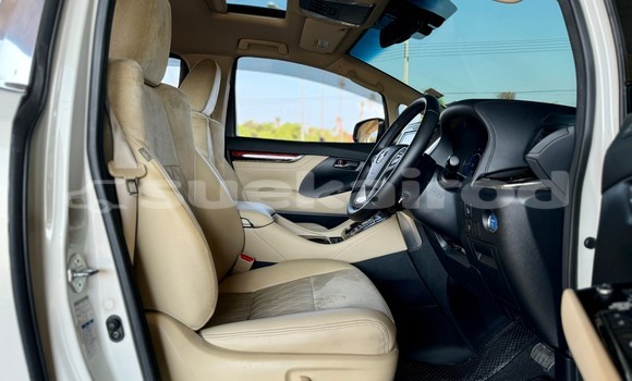 Buy Used Toyota Alphard White Car in Bangkok in Bangkok Buy Used Toyota Alphard White Car in Bangkok in Bangkok