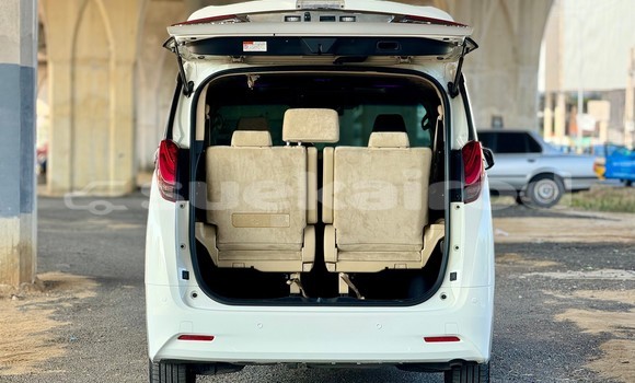 Buy Used Toyota Alphard White Car in Bangkok in Bangkok Buy Used Toyota Alphard White Car in Bangkok in Bangkok