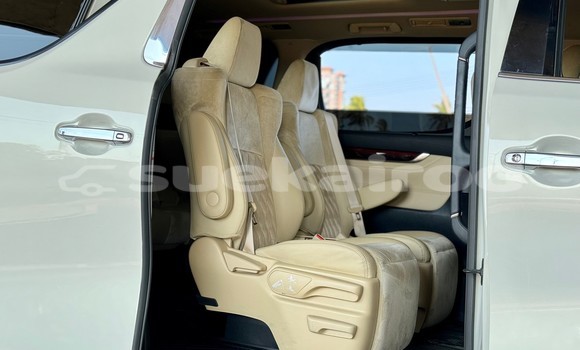 Buy Used Toyota Alphard White Car in Bangkok in Bangkok Buy Used Toyota Alphard White Car in Bangkok in Bangkok