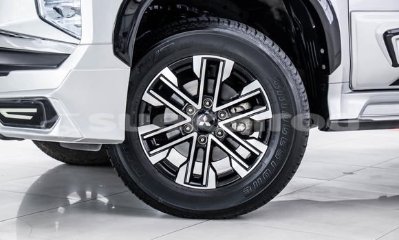 Buy Used Mitsubishi Pajero Sport Other Car in Bangkok in Bangkok Buy Used Mitsubishi Pajero Sport Other Car in Bangkok in Bangkok