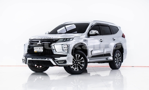 ซื้อ รถมือสอง Mitsubishi Pajero Sport เงิน รถยนต์ ใน %{เมือง} ใน กรุงเทพมหานคร ซื้อ รถมือสอง Mitsubishi Pajero Sport เงิน รถยนต์ ใน %{เมือง} ใน กรุงเทพมหานคร