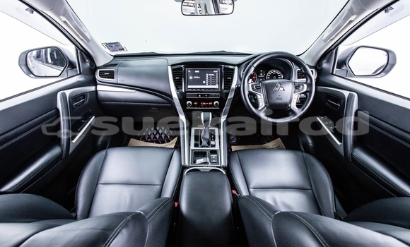 ซื้อ รถมือสอง Mitsubishi Pajero Sport เงิน รถยนต์ ใน %{เมือง} ใน กรุงเทพมหานคร ซื้อ รถมือสอง Mitsubishi Pajero Sport เงิน รถยนต์ ใน %{เมือง} ใน กรุงเทพมหานคร