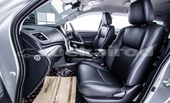 ซื้อ รถมือสอง Mitsubishi Pajero Sport เงิน รถยนต์ ใน %{เมือง} ใน กรุงเทพมหานคร ซื้อ รถมือสอง Mitsubishi Pajero Sport เงิน รถยนต์ ใน %{เมือง} ใน กรุงเทพมหานคร