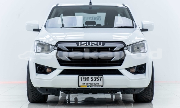 Buy Used Isuzu D-Max White Car in Bangkok in Bangkok