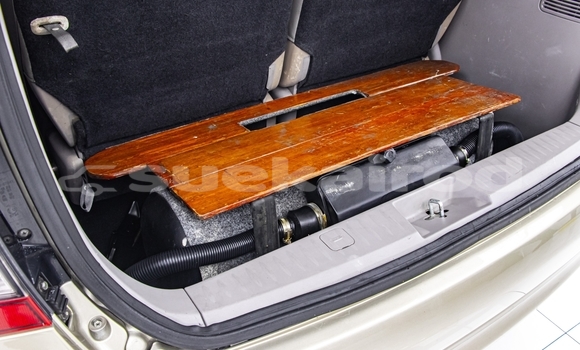 Buy Used Mitsubishi Space Wagon Brown Car in Bangkok in Bangkok Buy Used Mitsubishi Space Wagon Brown Car in Bangkok in Bangkok