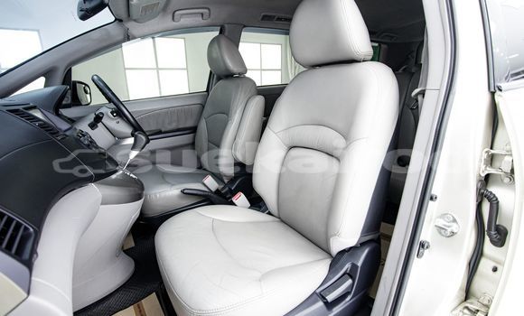 Buy Used Mitsubishi Space Wagon Brown Car in Bangkok in Bangkok Buy Used Mitsubishi Space Wagon Brown Car in Bangkok in Bangkok