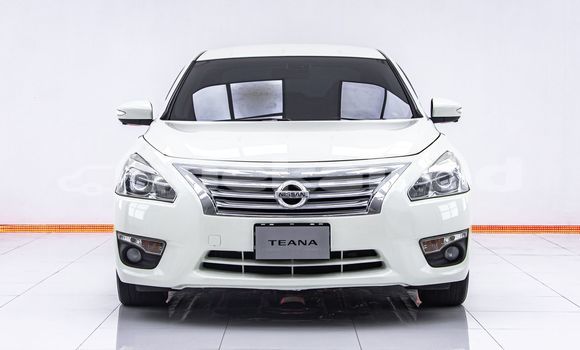Buy Used Nissan Teana White Car in Bangkok in Bangkok Buy Used Nissan Teana White Car in Bangkok in Bangkok