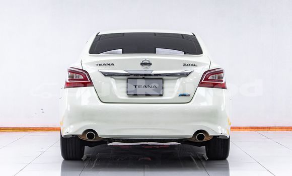 Buy Used Nissan Teana White Car in Bangkok in Bangkok Buy Used Nissan Teana White Car in Bangkok in Bangkok