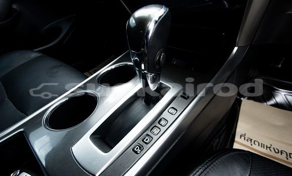 Buy Used Nissan Teana White Car in Bangkok in Bangkok Buy Used Nissan Teana White Car in Bangkok in Bangkok