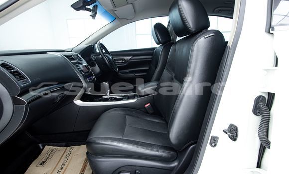 Buy Used Nissan Teana White Car in Bangkok in Bangkok Buy Used Nissan Teana White Car in Bangkok in Bangkok