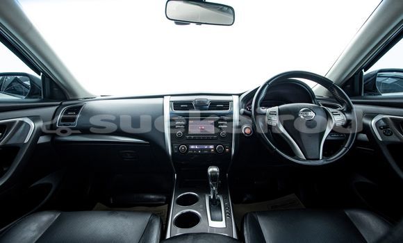 Buy Used Nissan Teana White Car in Bangkok in Bangkok Buy Used Nissan Teana White Car in Bangkok in Bangkok