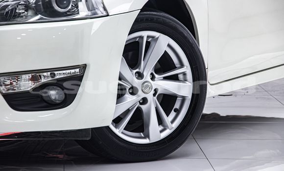 Buy Used Nissan Teana White Car in Bangkok in Bangkok Buy Used Nissan Teana White Car in Bangkok in Bangkok