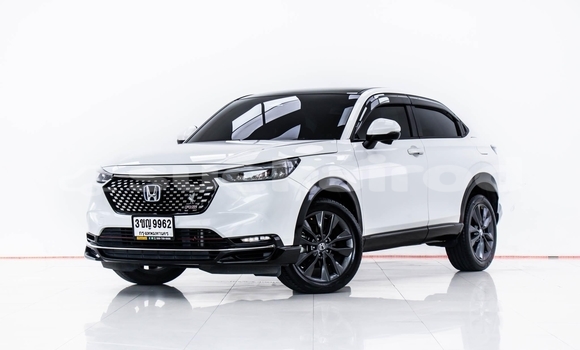 Buy Used Honda HR-V White Car in Bangkok in Bangkok Buy Used Honda HR-V White Car in Bangkok in Bangkok