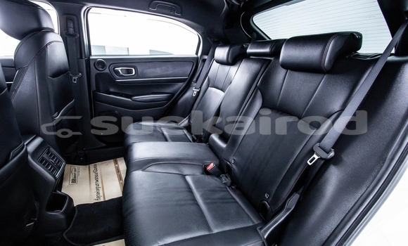 Buy Used Honda HR-V White Car in Bangkok in Bangkok Buy Used Honda HR-V White Car in Bangkok in Bangkok