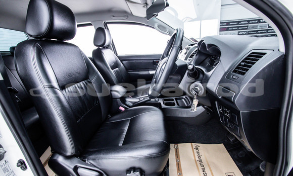 Buy Used Toyota Hiluxe VIGO White Car in Bangkok in Bangkok Buy Used Toyota Hiluxe VIGO White Car in Bangkok in Bangkok