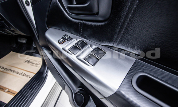 Buy Used Toyota Hiluxe VIGO White Car in Bangkok in Bangkok Buy Used Toyota Hiluxe VIGO White Car in Bangkok in Bangkok