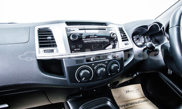 Buy Used Toyota Hiluxe VIGO White Car in Bangkok in Bangkok Buy Used Toyota Hiluxe VIGO White Car in Bangkok in Bangkok