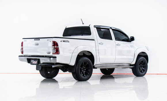 Buy Used Toyota Hiluxe VIGO White Car in Bangkok in Bangkok Buy Used Toyota Hiluxe VIGO White Car in Bangkok in Bangkok