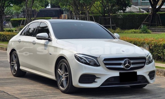 Buy Used Mercedes‒Benz E–Class White Car in Bangkok in Bangkok Buy Used Mercedes‒Benz E–Class White Car in Bangkok in Bangkok