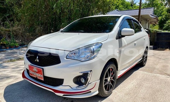 ซื้อ รถมือสอง Mitsubishi Attrage อื่น ๆ รถยนต์ ใน %{เมือง} ใน กรุงเทพมหานคร