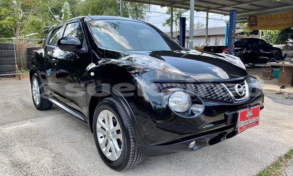 Buy Used Nissan Juke Black Car in Bangkok in Bangkok