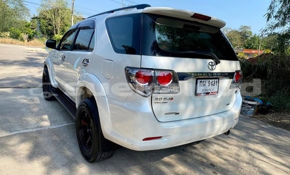 ซื้อ รถมือสอง Toyota Fortuner ขาว รถยนต์ ใน %{เมือง} ใน กรุงเทพมหานคร ซื้อ รถมือสอง Toyota Fortuner ขาว รถยนต์ ใน %{เมือง} ใน กรุงเทพมหานคร