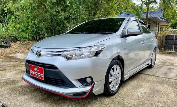 ซื้อ รถมือสอง Toyota Vios อื่น ๆ รถยนต์ ใน %{เมือง} ใน กรุงเทพมหานคร