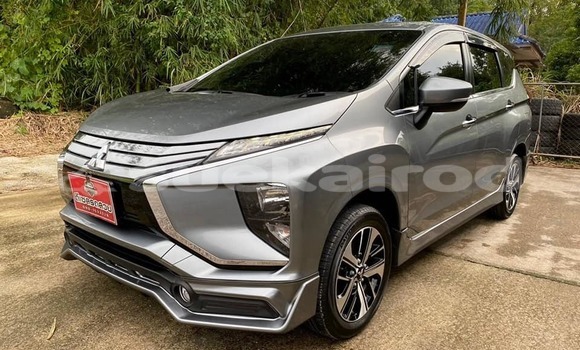 ซื้อ รถมือสอง Mitsubishi Xpander อื่น ๆ รถยนต์ ใน %{เมือง} ใน กรุงเทพมหานคร