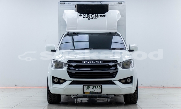 Buy Used Isuzu D-Max White Car in Bangkok in Bangkok