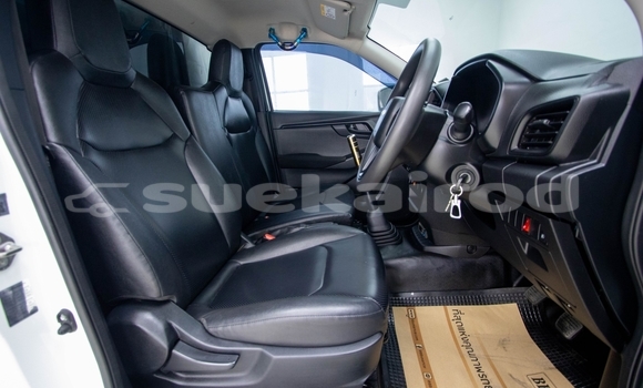 Buy Used Isuzu D-Max White Car in Bangkok in Bangkok Buy Used Isuzu D-Max White Car in Bangkok in Bangkok