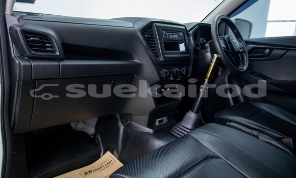 Buy Used Isuzu D-Max White Car in Bangkok in Bangkok Buy Used Isuzu D-Max White Car in Bangkok in Bangkok