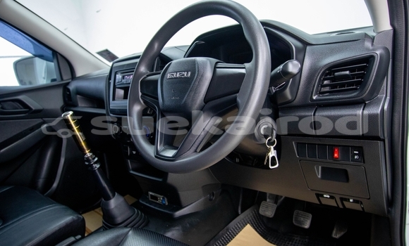 Buy Used Isuzu D-Max White Car in Bangkok in Bangkok Buy Used Isuzu D-Max White Car in Bangkok in Bangkok