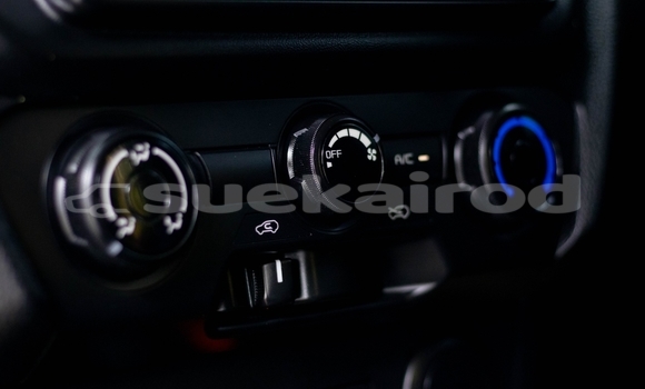 Buy Used Isuzu D-Max White Car in Bangkok in Bangkok Buy Used Isuzu D-Max White Car in Bangkok in Bangkok