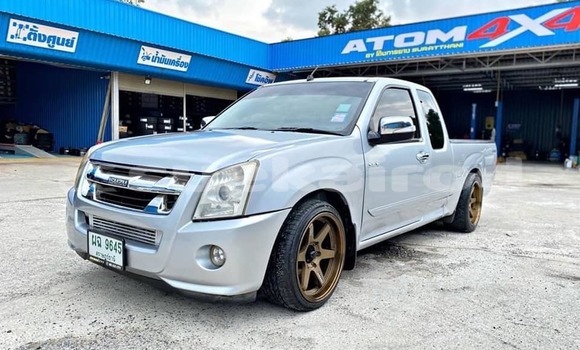ซื้อ รถมือสอง Isuzu D-Max อื่น ๆ รถยนต์ ใน %{เมือง} ใน กรุงเทพมหานคร