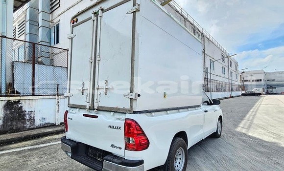 ซื้อ รถมือสอง Toyota Hilux ขาว รถยนต์ ใน %{เมือง} ใน กรุงเทพมหานคร ซื้อ รถมือสอง Toyota Hilux ขาว รถยนต์ ใน %{เมือง} ใน กรุงเทพมหานคร