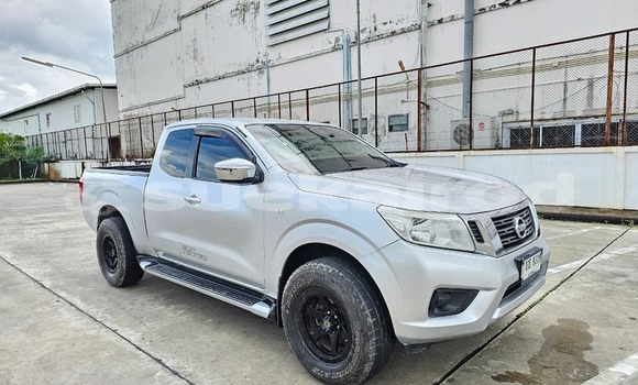 ซื้อ รถมือสอง Nissan NP 300 อื่น ๆ รถยนต์ ใน %{เมือง} ใน กรุงเทพมหานคร